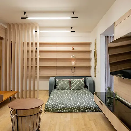 דירה Downtown Wabi-sabi Loft Terrace&jacuzzi Old Town