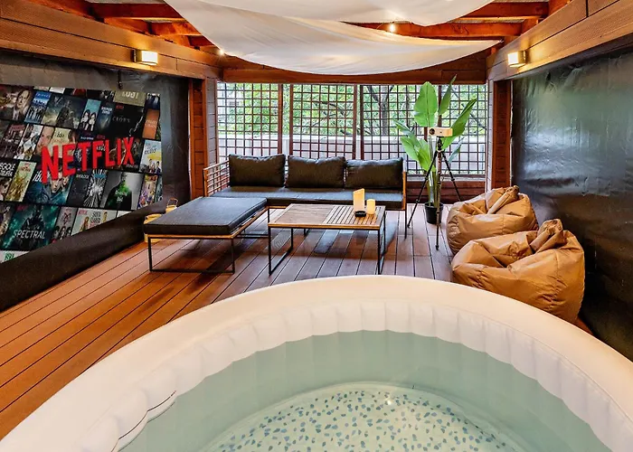 Downtown Wabi-sabi Loft Terrace&jacuzzi Old Town Bucareste