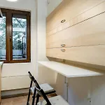 Downtown Wabi-sabi Loft Terrace&jacuzzi Old Town * Bukarest
