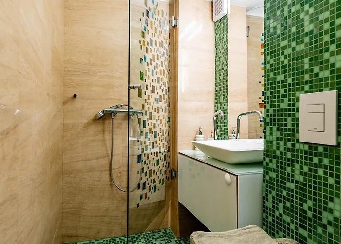 Downtown Wabi-sabi Loft Terrace&jacuzzi Old Town Appartement Boekarest